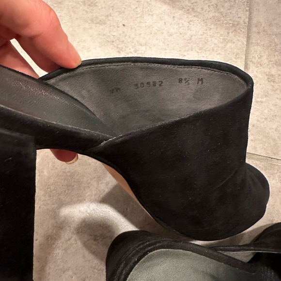 Stuart Weitzman Sequel Black Suede Mule Sandal - Picture 8 of 11